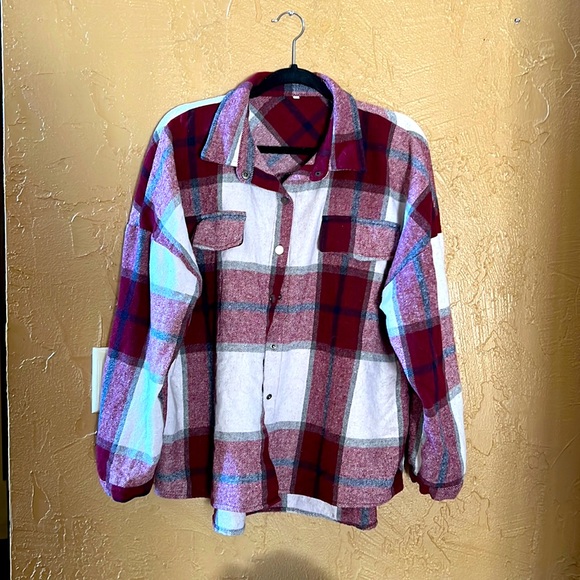 Cute flannel button down shirt - Picture 1 of 1